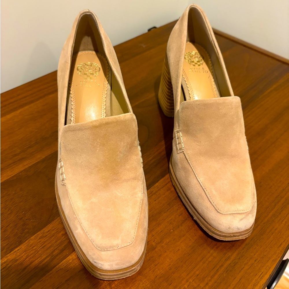 Vince Camuto Tan Women's Loafers size 8